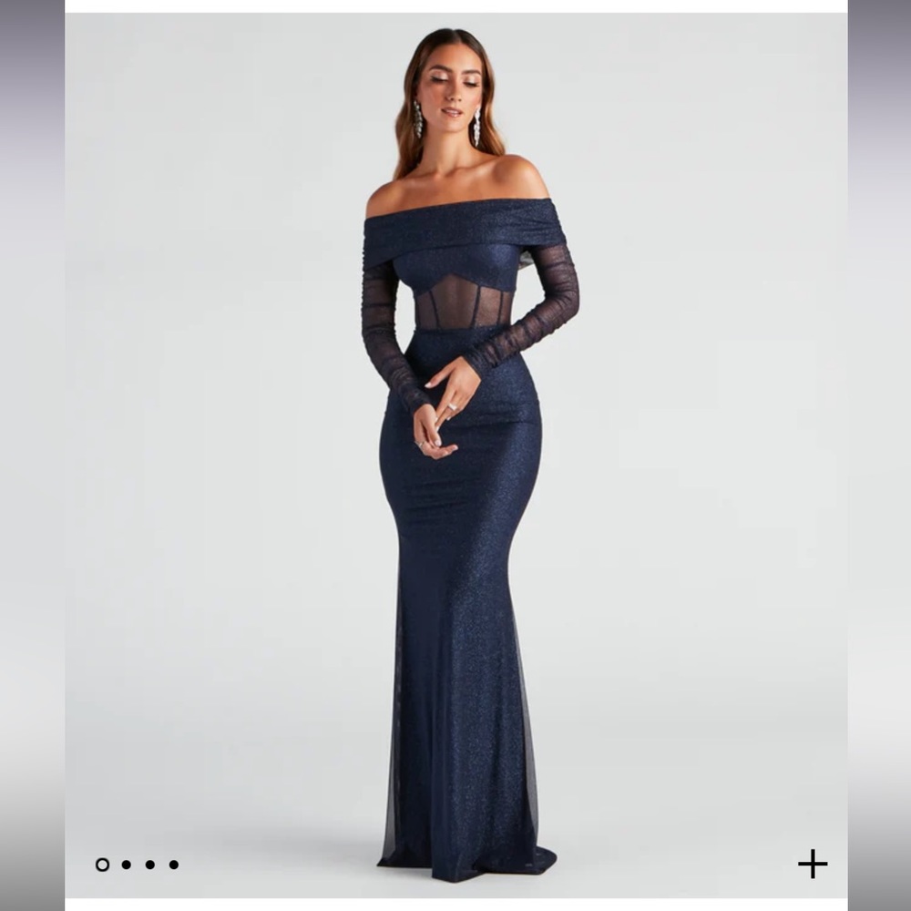 Navy prom dress